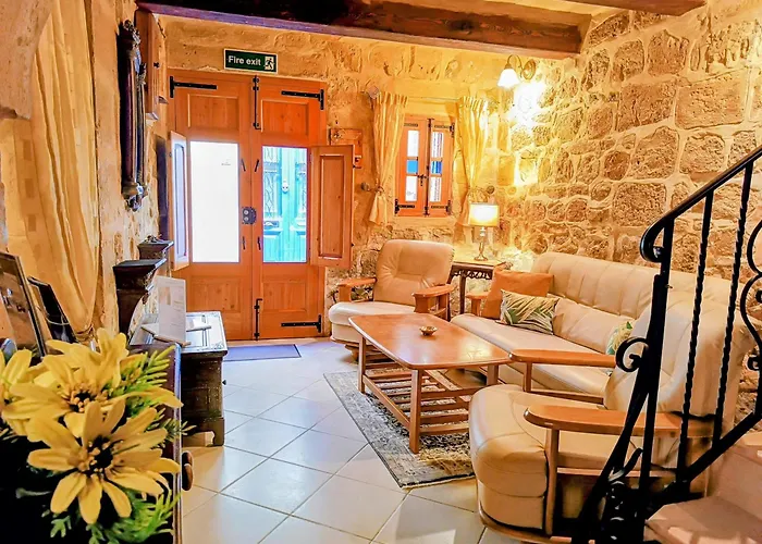 Mdina Gate Retreat - A Charming House Of Character